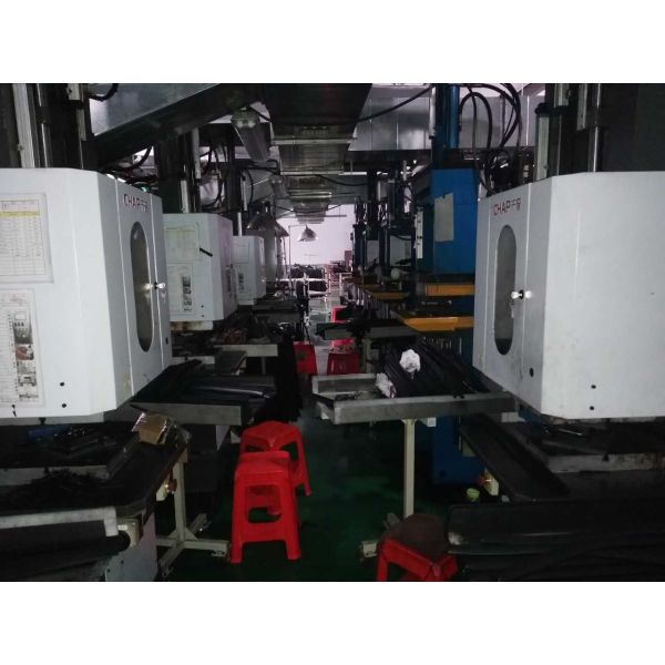 Экструзионная резиновая пленка для деревянных дверей и оконных рамок из ПВХ TPE Силикон D 12x6x4 мм