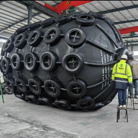 Pneumatic Dock Boat Rubber Fender Excellent Supplier