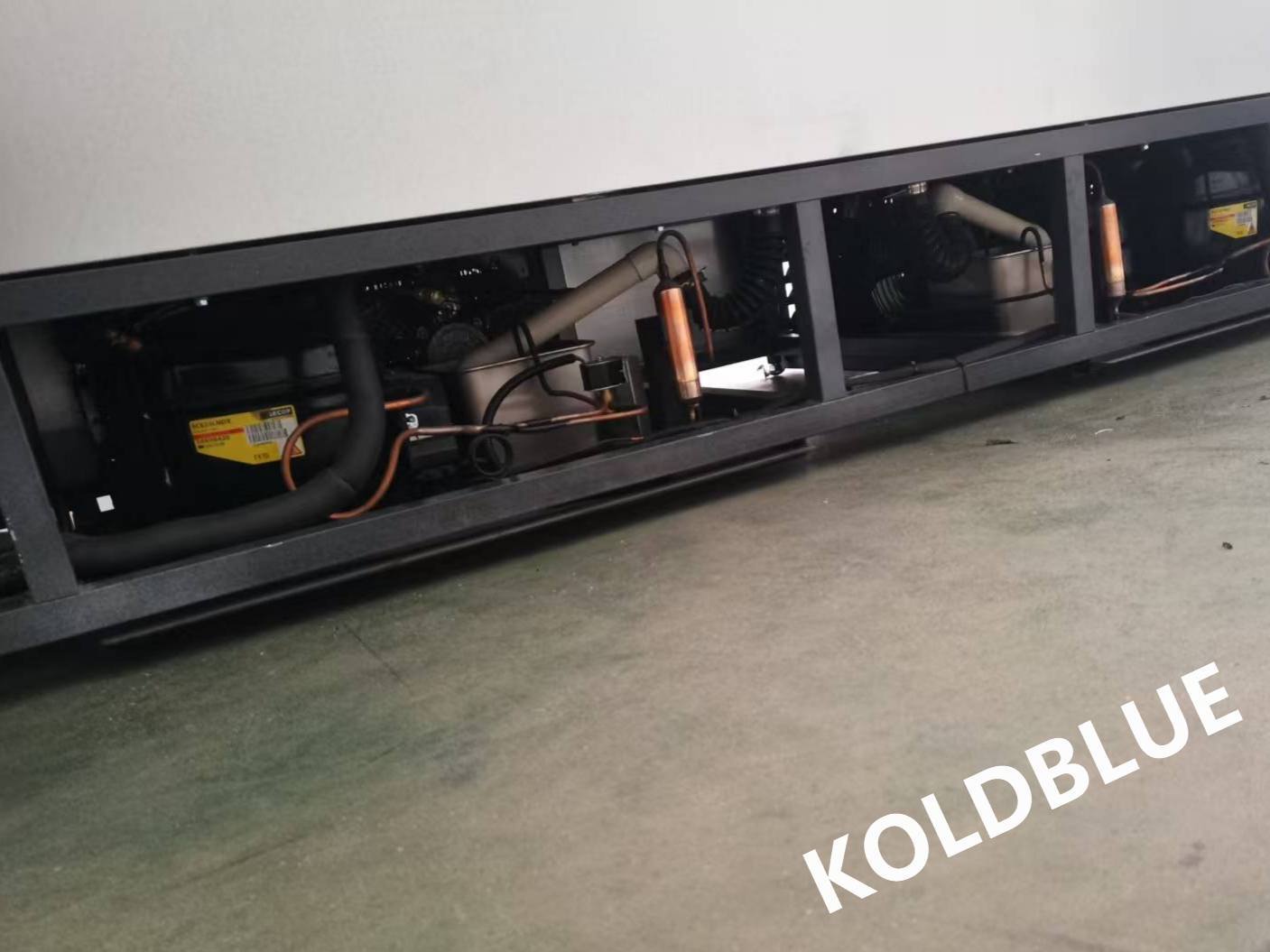 2500MM  Large‑Size Deep‑Storage Self‑Contained Upright Glass Door Merchandiser Freezer