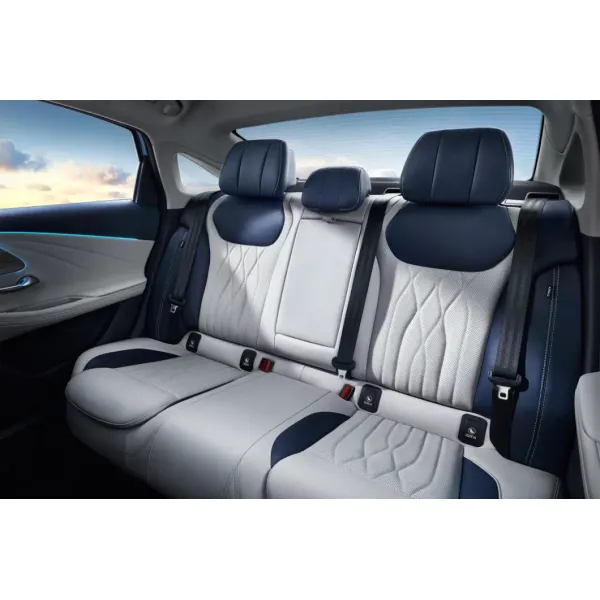 Gasoline Chery Car Arezer 8 1.6T DCT 197HP L4 Ya 5 Seater 205km/H Sedan