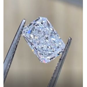 1ct Radiant Shape Lab créé blanc incolore comme des diamants CVD cultivés Toutes les formes disponibles Certifié IGI