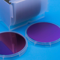 SOI Wafer Silicon On Insulator Wafer Dopant P BOX Layer 0.4-3 Substrate Orientation 100 111