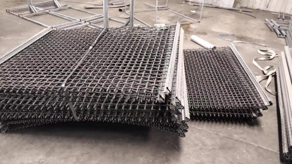 65mn Quarry Vibrating Screen Mesh 160mm Opening