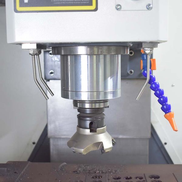 La machine verticale verticale entièrement incluse BT40 de commande numérique par ordinateur axent le centre d'usinage de 3 axes