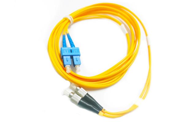 Single Mode Duplex 3mm 3m SC/UPC-FC/UPC Fiber Optic Patch Cable Strong Tensile Performance