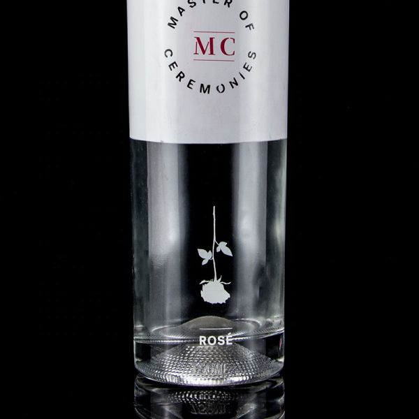 Custom Bottle 750ml White Spray Paint Whisky Vodka Empty Glass Bottle With Cork