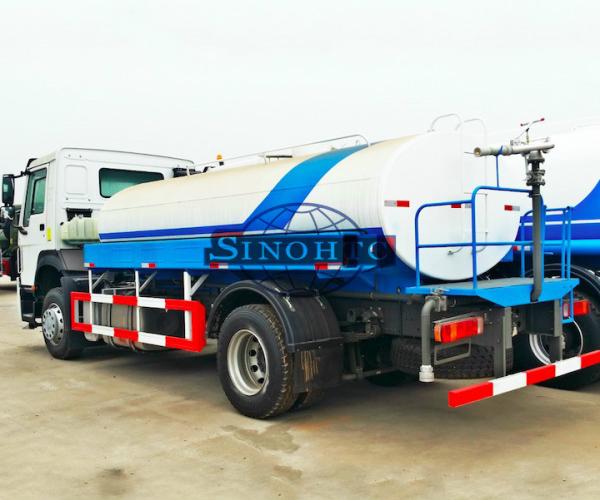3000 Gallon Water Tanker Truck HOWO 4x2 Driving Type Water Sprinkler Truck