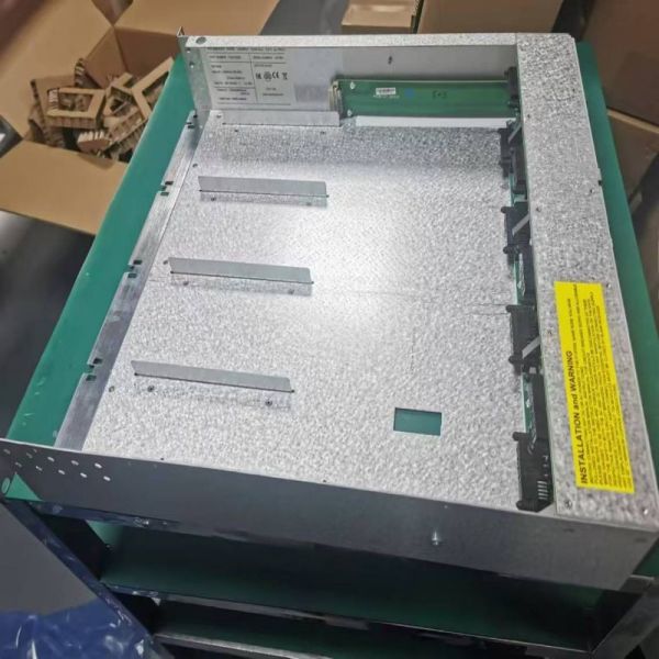 CE+T ETI Energia BRAVO 24/48V 230VAC 2U Prateleira de alimentação para gabinete de 19 polegadas P/N: T324730000