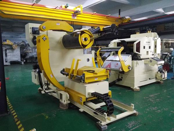Hydrauilc Mandrel Expansion NC Servo Roll Feeder Automatic 400 mm Width Sheet Decoiler Straightener Feeder Line