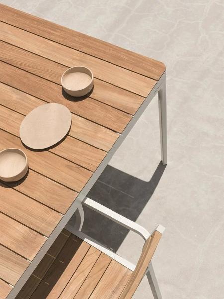 Customized Designs Luxury Patio Furniture Set Solid Wood Dinning Table with Teak Wood Tabletop and 6 Plastic Wood Chairs