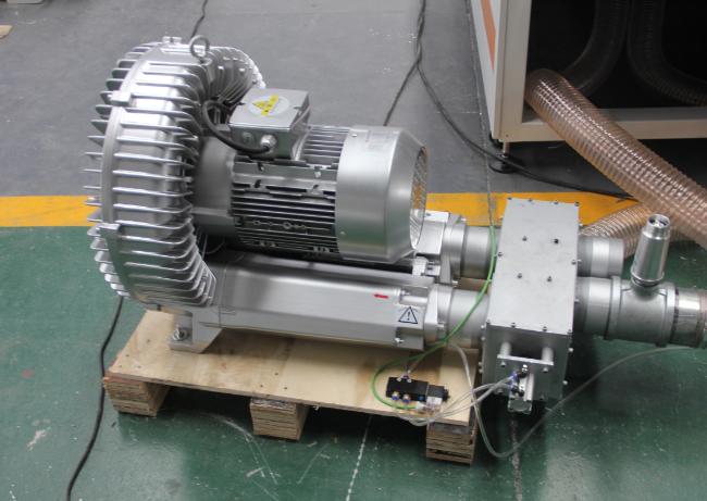 резец ножа CNC 1600x2500mm осциллируя