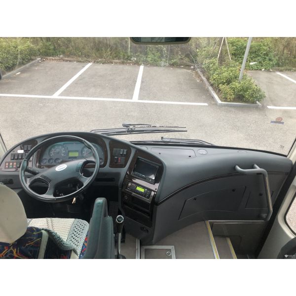 HIGER 30 Seats Used Mini Bus 8549x2450x3280mm With 200hp Diesel Engine