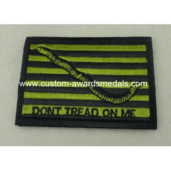Eco - Friendly Custom Embroidery Patches Lockrand Laser Cut Flower Woven / Texile