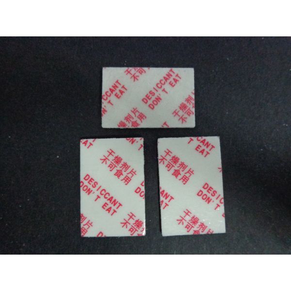 Non - Toxic Fiber Desiccant White Adsorption Carrier For Vacuum - Packed Food