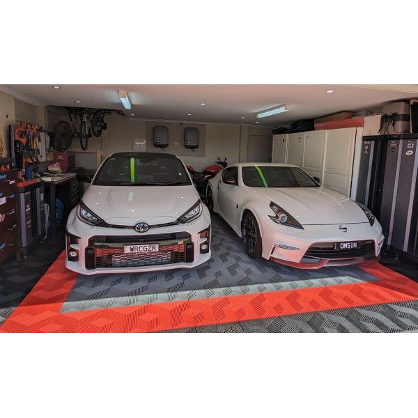 2500Lbs Garagetrac Tiles Oil And Stain Resistant Garage Floor Tile