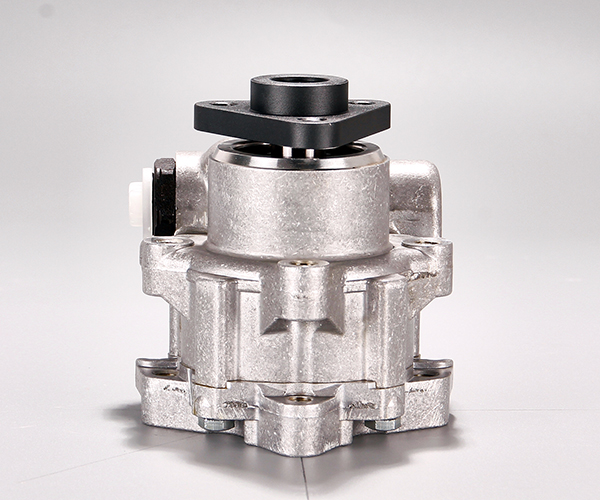 Электрический дистанционный насос Audi A6C5 OE 4B0145156 4B0145156 управления рулем силы