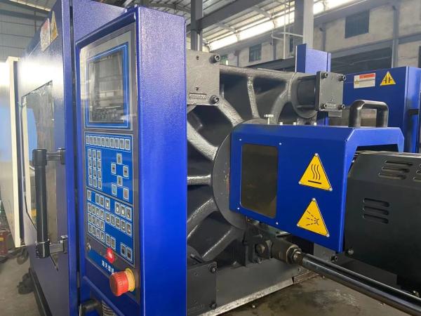 Disposable Barrels Used Haitian Injection Moulding Machine 5.3T Weight 5.07x1.35x1.99m