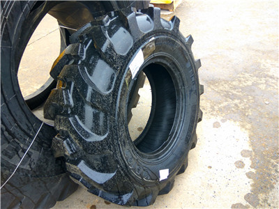 brand new  tyre 12.5/80-18-14, 4110002090, backhoe loader  parts for backhoe  B877