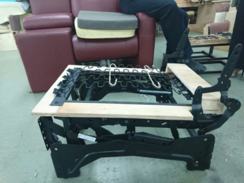 Durable Leather Electric Recliner Chairs High Resilient Foam Design Black Colour