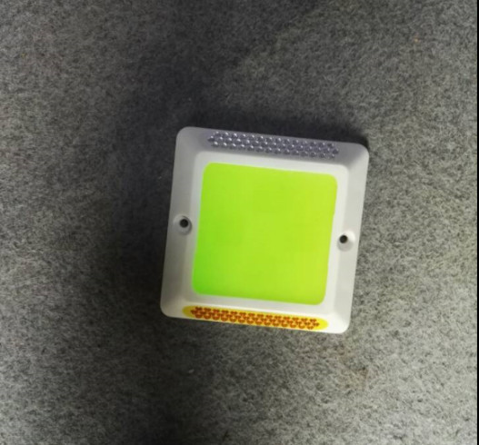 Reflective Plastic Raised Pavement Marker Sand Filled Durable Cat Eye Fluorescent Road Studs