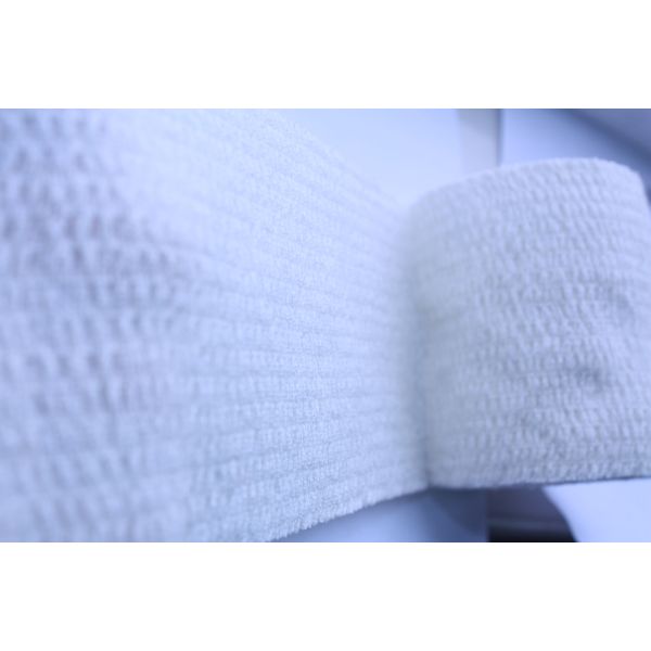 Uno mismo respirable de la compresión suave - abrigos elásticos del vendaje del algodón flexible adherente