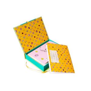 Pequeña caja de regalo hermosa agradable de la ropa interior 5x5/12x12, cajas p