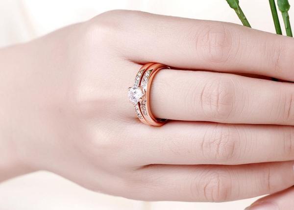 OEM Rose Gold Engagement And Wedding Ring Set with 0.44CT 5mm Stone