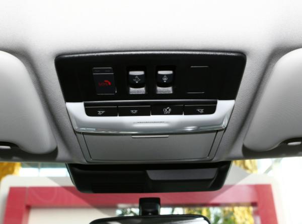 A Dois-roda modelo do Outlander 2023 1.5t Cvt conduz o carro compacto dos assentos da versão 7 de Zunyao
