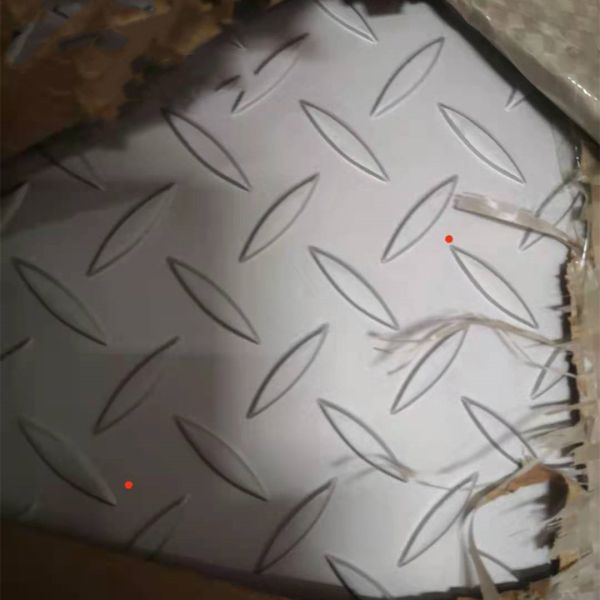 6000mm Length Stainless Steel Plate 304 316L Non Slip Sheet For Flooring