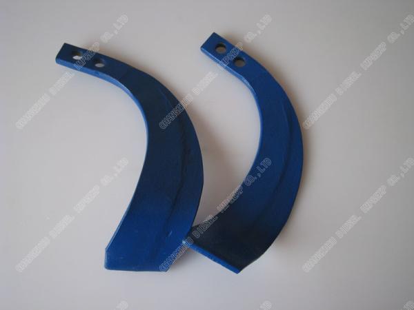 0.5Kg-0.6Kg 581 681 Rotary Tiller Blades For Tractor Double Hole Blue Colorful