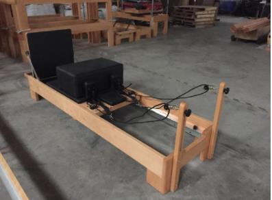 ISO9001 Pilates Exercise Equipment Wood Pilates Reformer OEM ODM