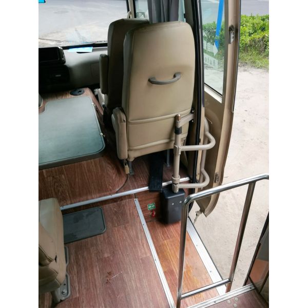 HFF6606 Ankai Brand Air-Conditioned Aviation Seats High-Quality Model Single-Door Minibus