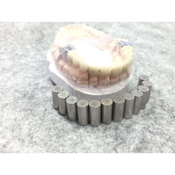 Ingot / Cylinder Nickel Steel Alloy , Non Precious Dental Alloys Low Thermal Conductivity