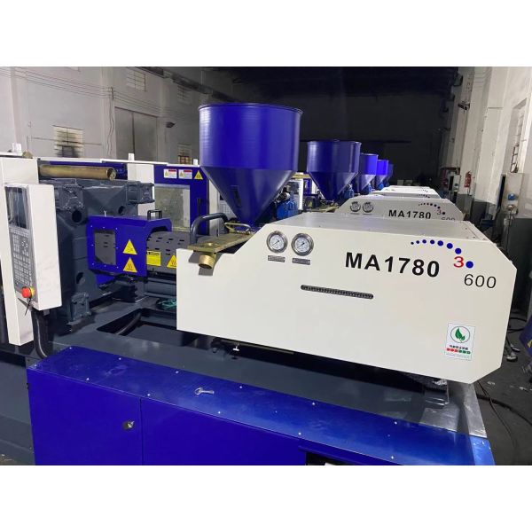 Haisong 178 Ton PVC Injection Molding Machine Multi Stage Precise Temperature Control