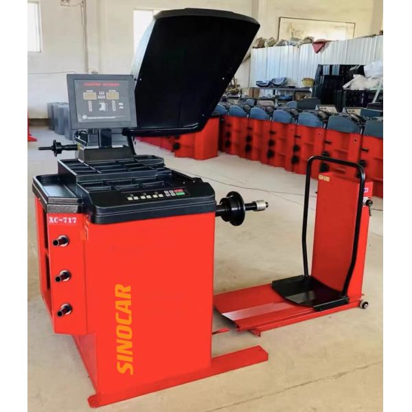 Compact Automatic Wheel Balancing Machine Auto Tire Balancing Equipment