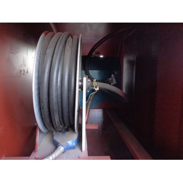 ржавчина тележки доставки топлива нержавеющей стали 8000Л устойчивая для Петорл/дизельного дозаправлять