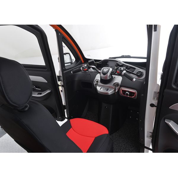 Enclosed 3 Seats Three Wheel Electric Tricycle 55km/H OEM