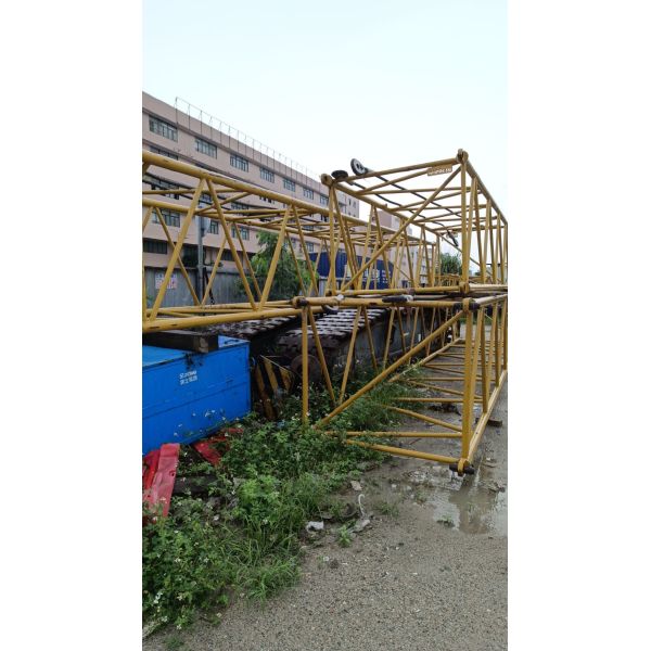 Yellow Xg Heavy Duty 100 Ton Crawler Crane Easy To Operate Large Crawler Crane