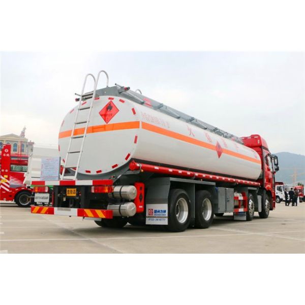 Large Capacity 8x4 FAW Diesel Fuel Storage Tank Truck Euro III Red Color