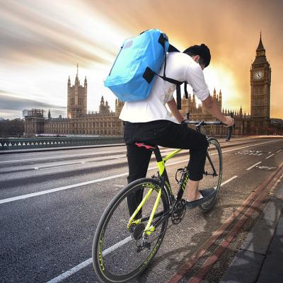 Résistance de larme imperméable du sac à dos 17L d'alpinisme de bicyclette multifonctionnelle