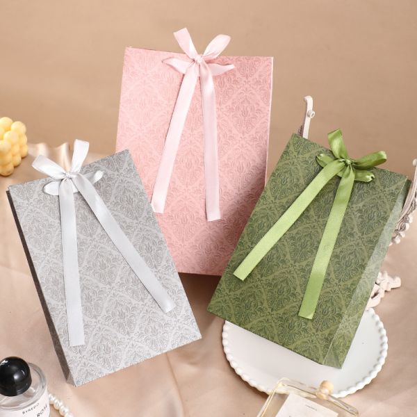 Luxury 3D Embossed Gift Bags Vintage Damask Paper Handbags With Satin Ribbons