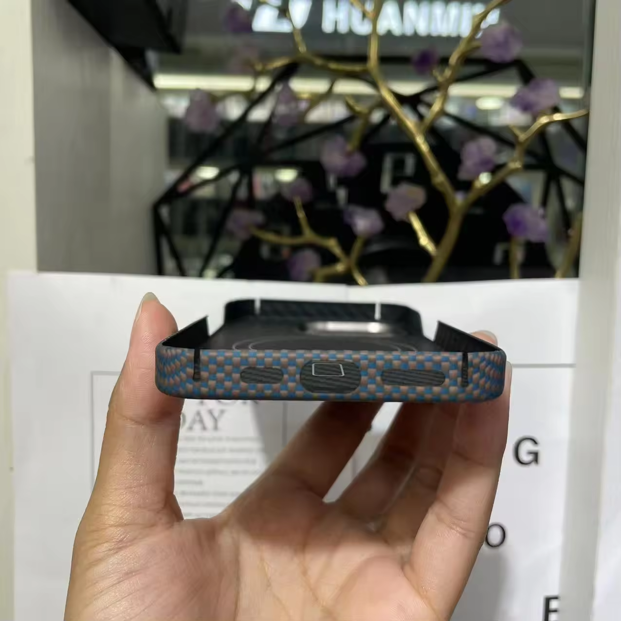 Real Carbon Fiber Shockproof Mobile Case Ultra Thin Cover for iPhone 15 16 14 13 Plus Pro Max Laudtec