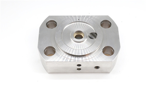 020074-1 WaterJet 87K Части насоса интенсификатора Конец колокольчика Сборка правой руки Части насоса Waterjet