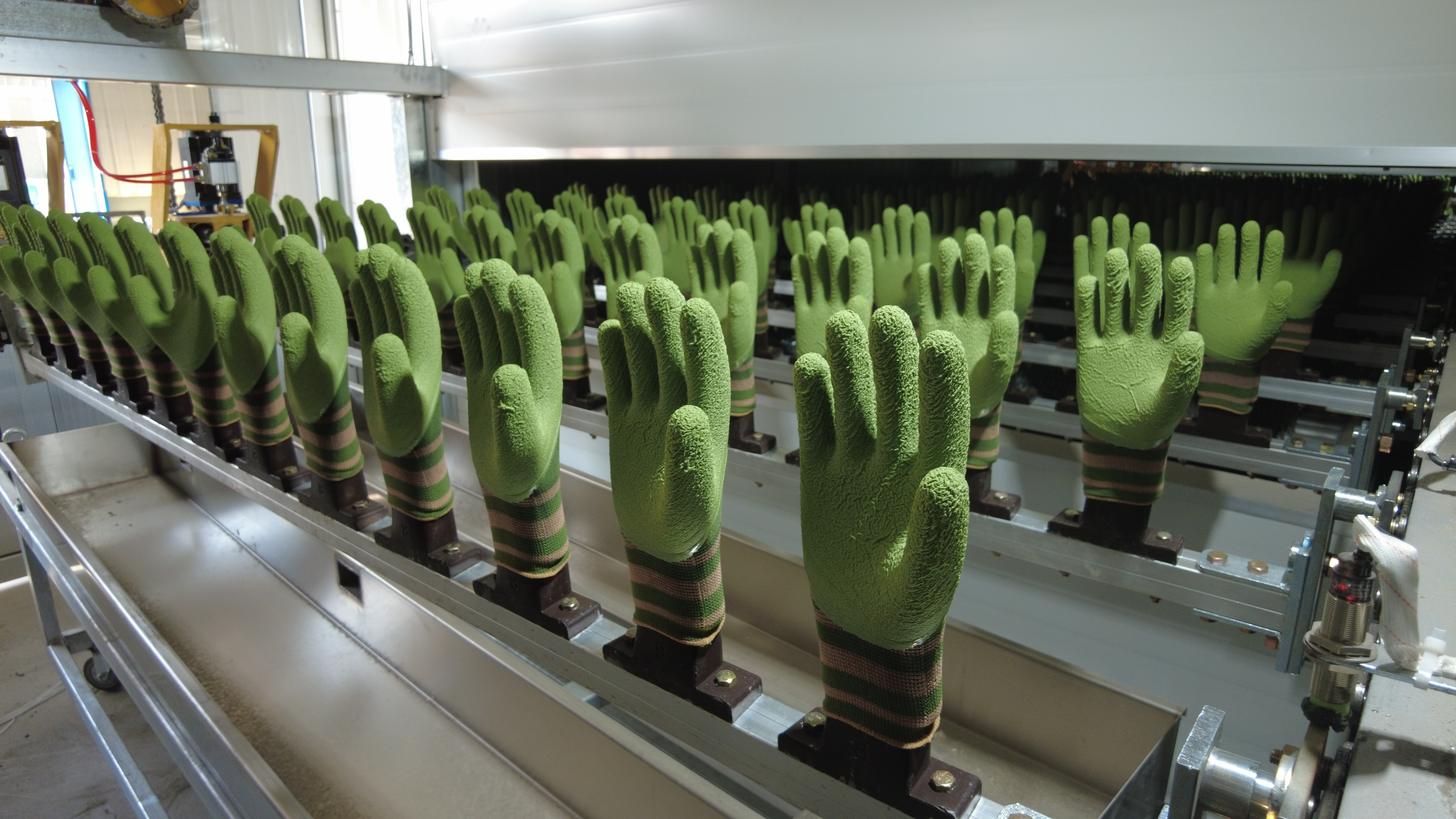 Automatic Latex Coated Work Glove Dipping Plant 36000 Pairs Per 24 Hours