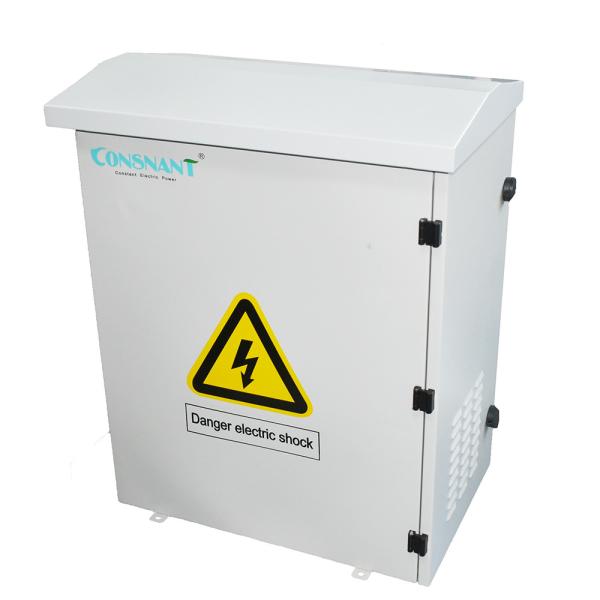 Integrated IP55 Outdoor Cabinet Solar Power UPS System 3KW / 5KW 2.56KWH