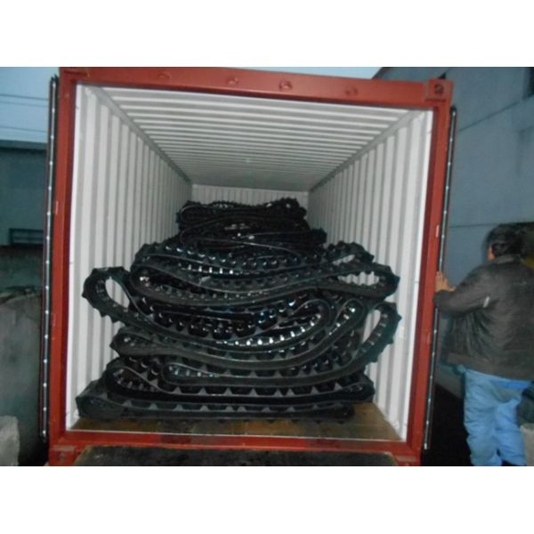 El caucho agrícola del color negro sigue 47 vínculos para la máquina segador de Kubota DC60