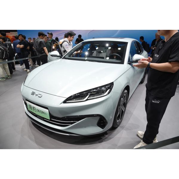 Optimize 06Dm-I-2024 1.5L 120Km Smart Medium Seal for 4-Door Sedan PHEV Car by BYD