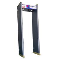 Paseo con prenda impermeable del marco de puerta de la alarma de la zona de Muti de los detectores de metales de la seguridad