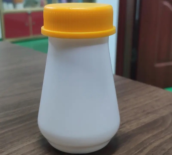 Уникальный упаковщик цвета пластмасовых контейнеров HDPE дизайна 200ML изготовленный на заказ разливает по бутылкам с сервисной поддержкой OEM