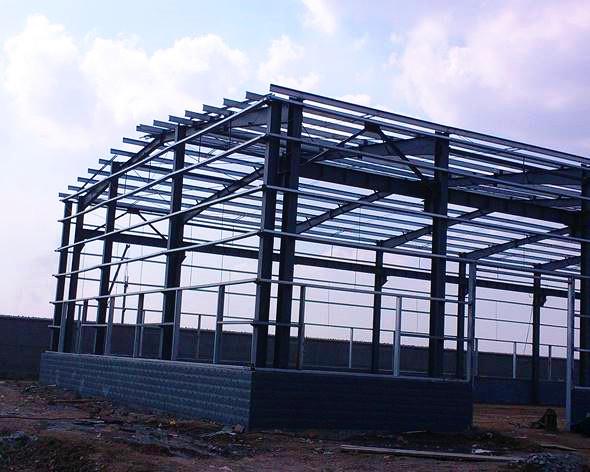 O comprimento 20m de Q235B Q345B 300m pré-fabricou a construção de aço